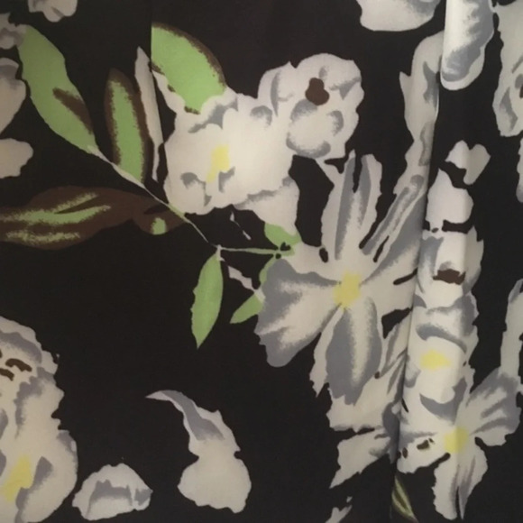 Open back romper - Picture 5 of 9